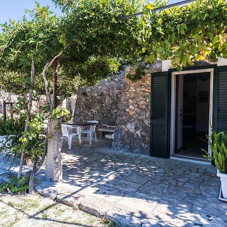 Palacca, Trullo Salentino Andrano Exteriör bild