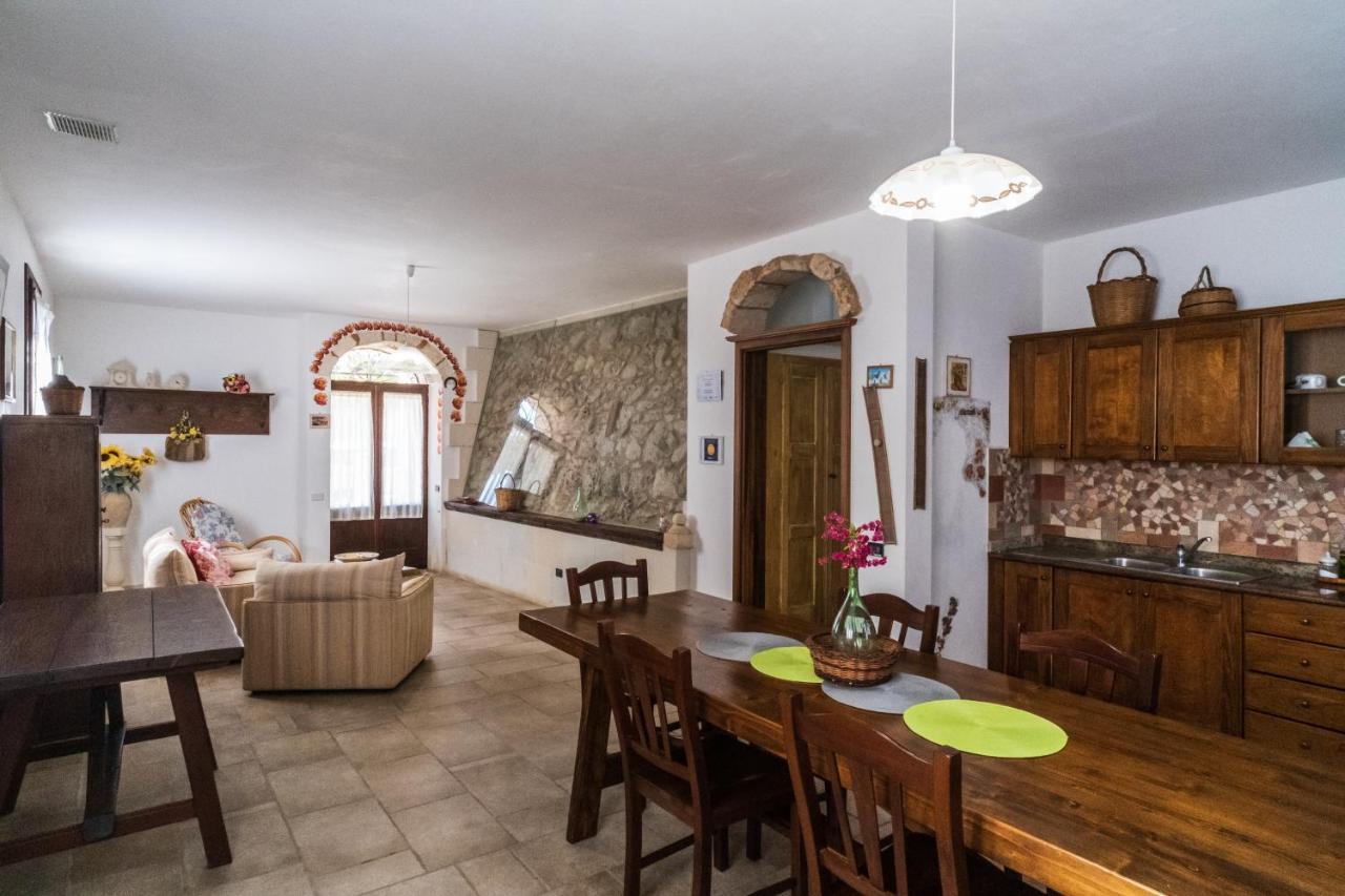 Palacca, Trullo Salentino Andrano Exteriör bild
