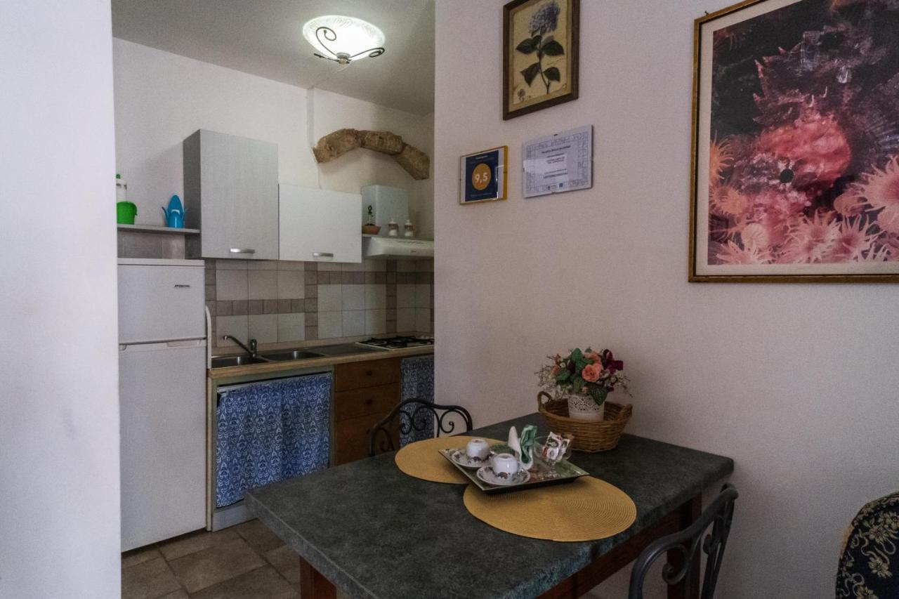 Palacca, Trullo Salentino Andrano Exteriör bild