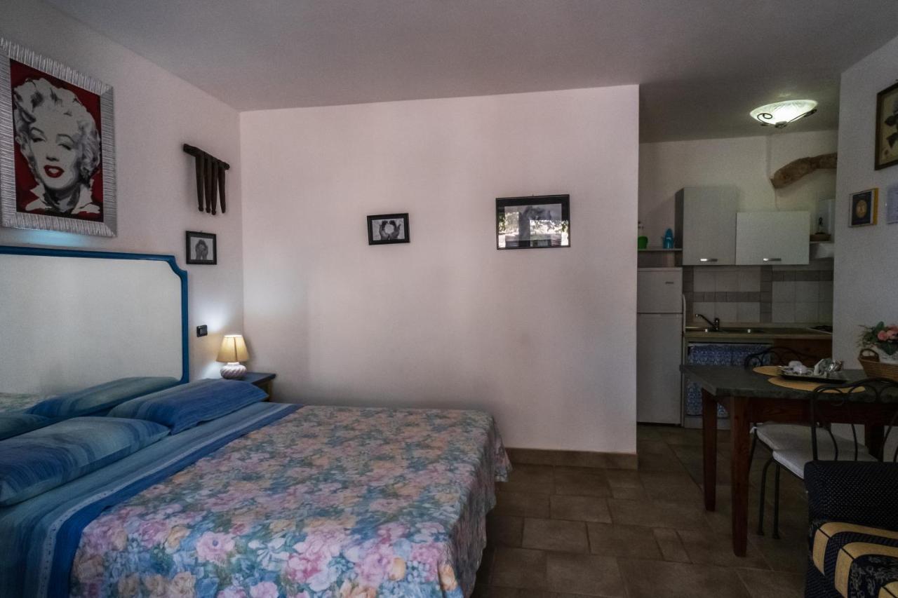Palacca, Trullo Salentino Andrano Exteriör bild